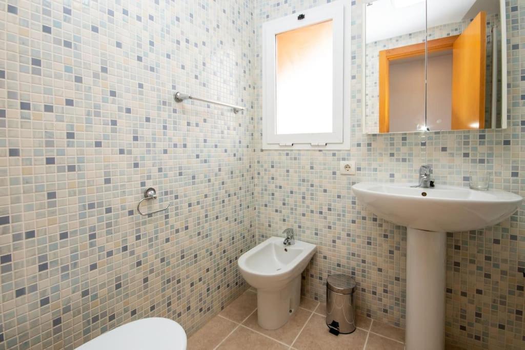 דירות Buenas Noches Penthouse With Roof Terrace, Bbq, Pool- And Sea Views מראה חיצוני תמונה